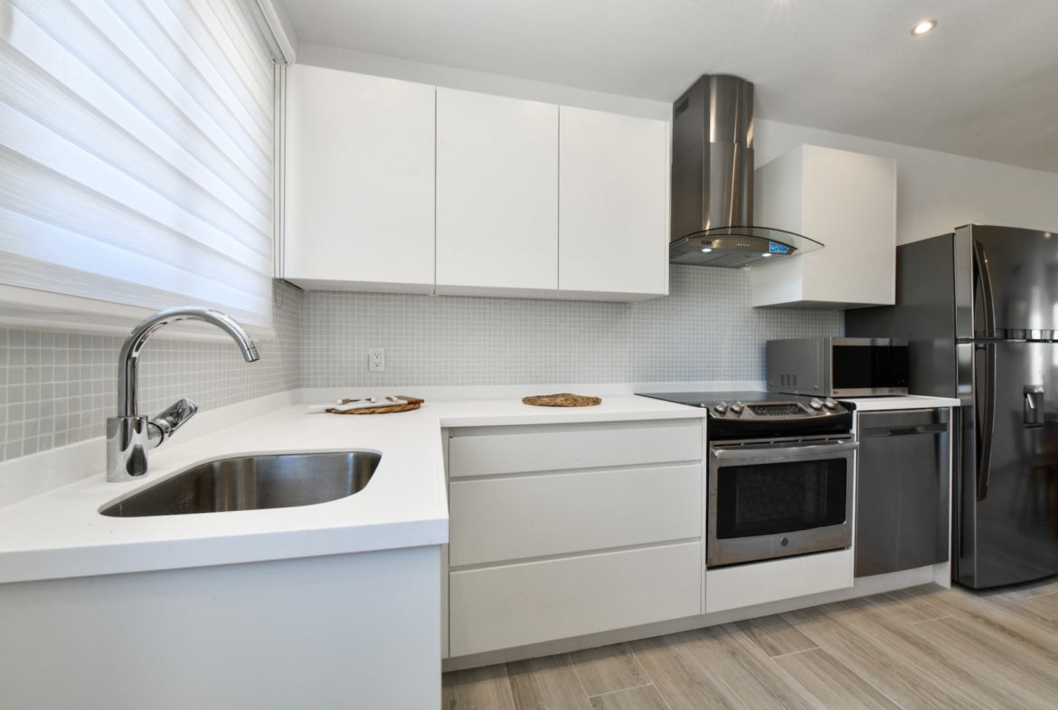 dishwasher, kitchen at Commandeurs in Aruba FOR SALE