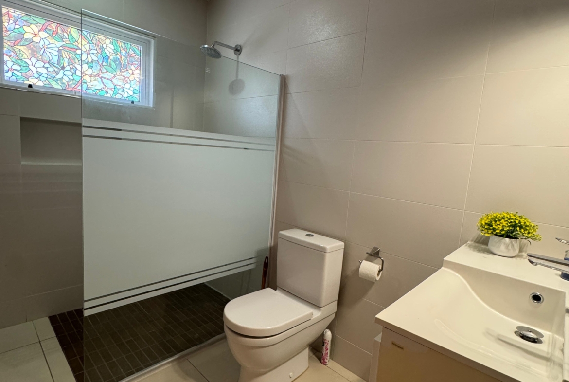 Bathroom at General Majoor De Bruynewijk 227, Savaneta, Aruba