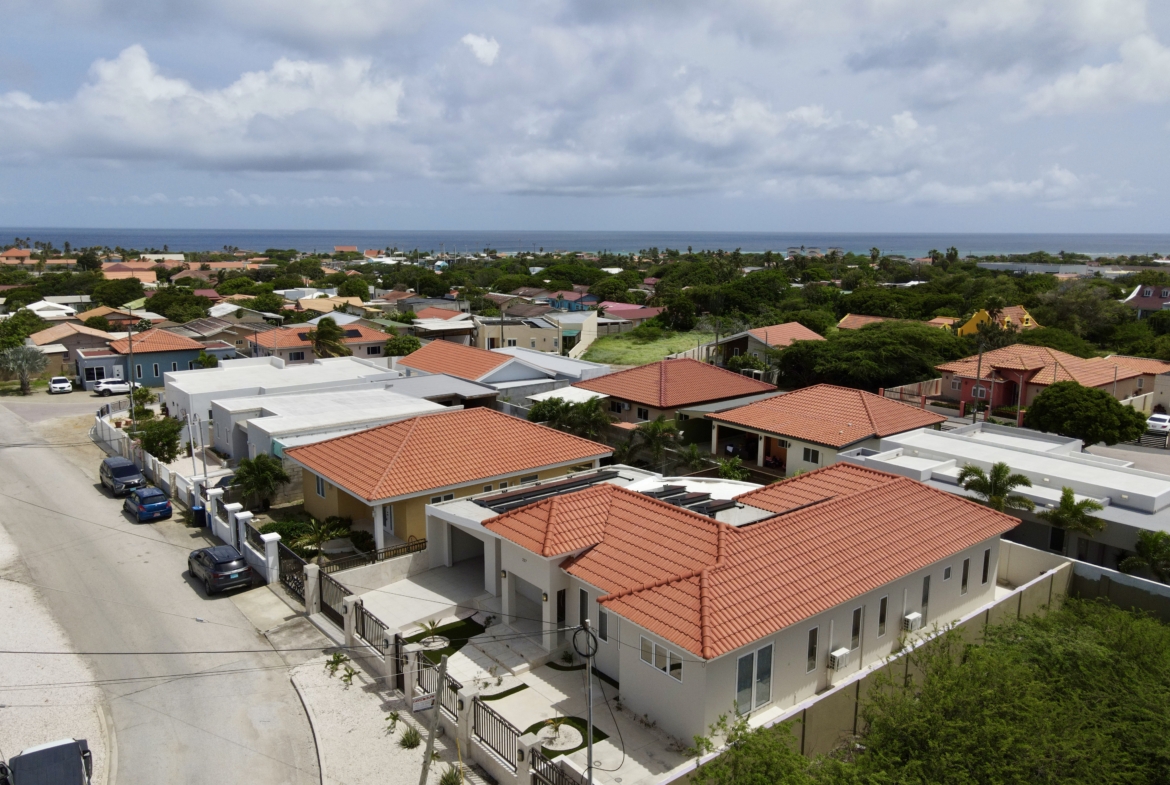 solar panels, aereal view house for sale, General Majoor De Bruynewijk 227, Savaneta, Aruba