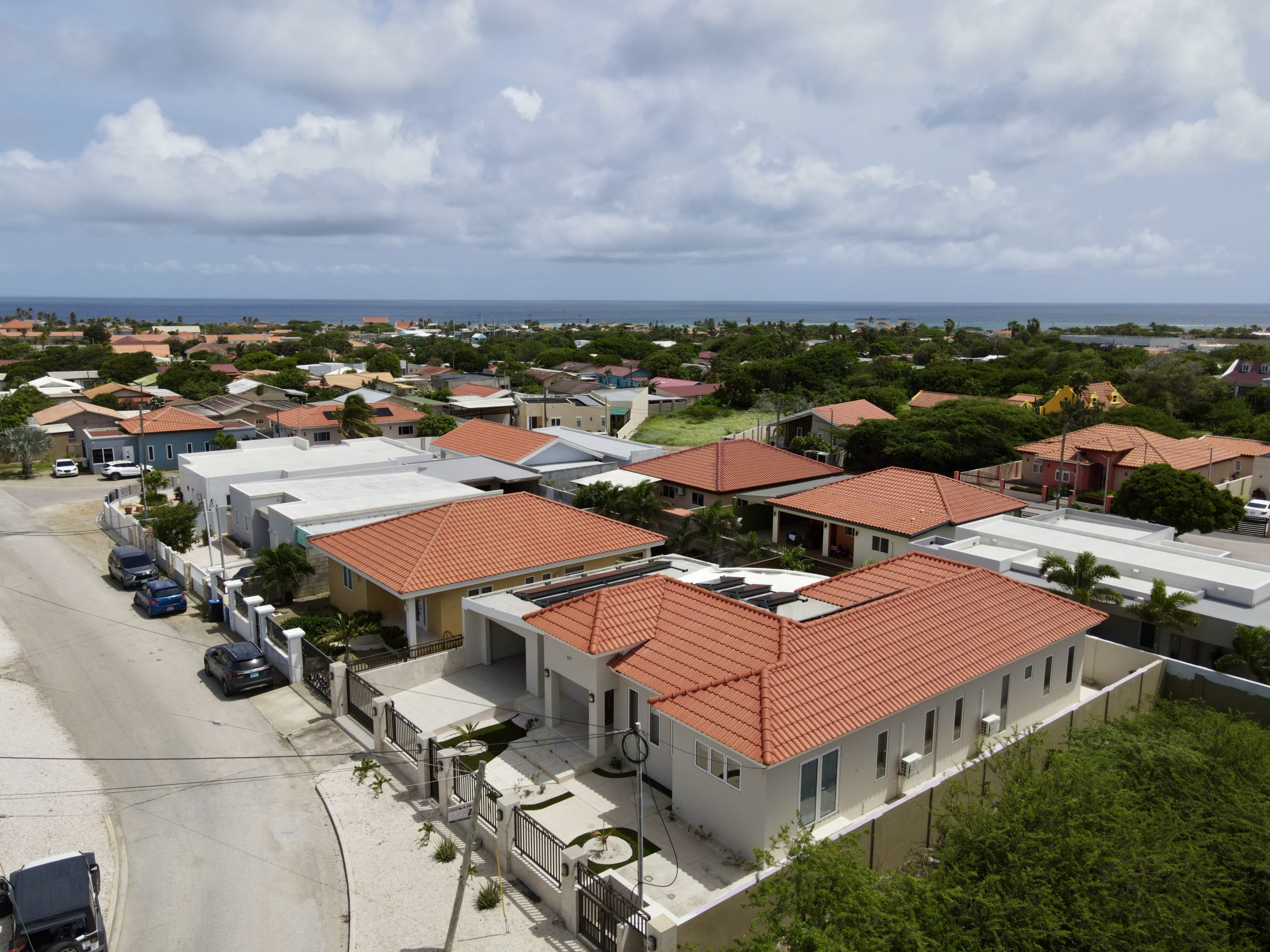 solar panels, aereal view house for sale, General Majoor De Bruynewijk 227, Savaneta, Aruba