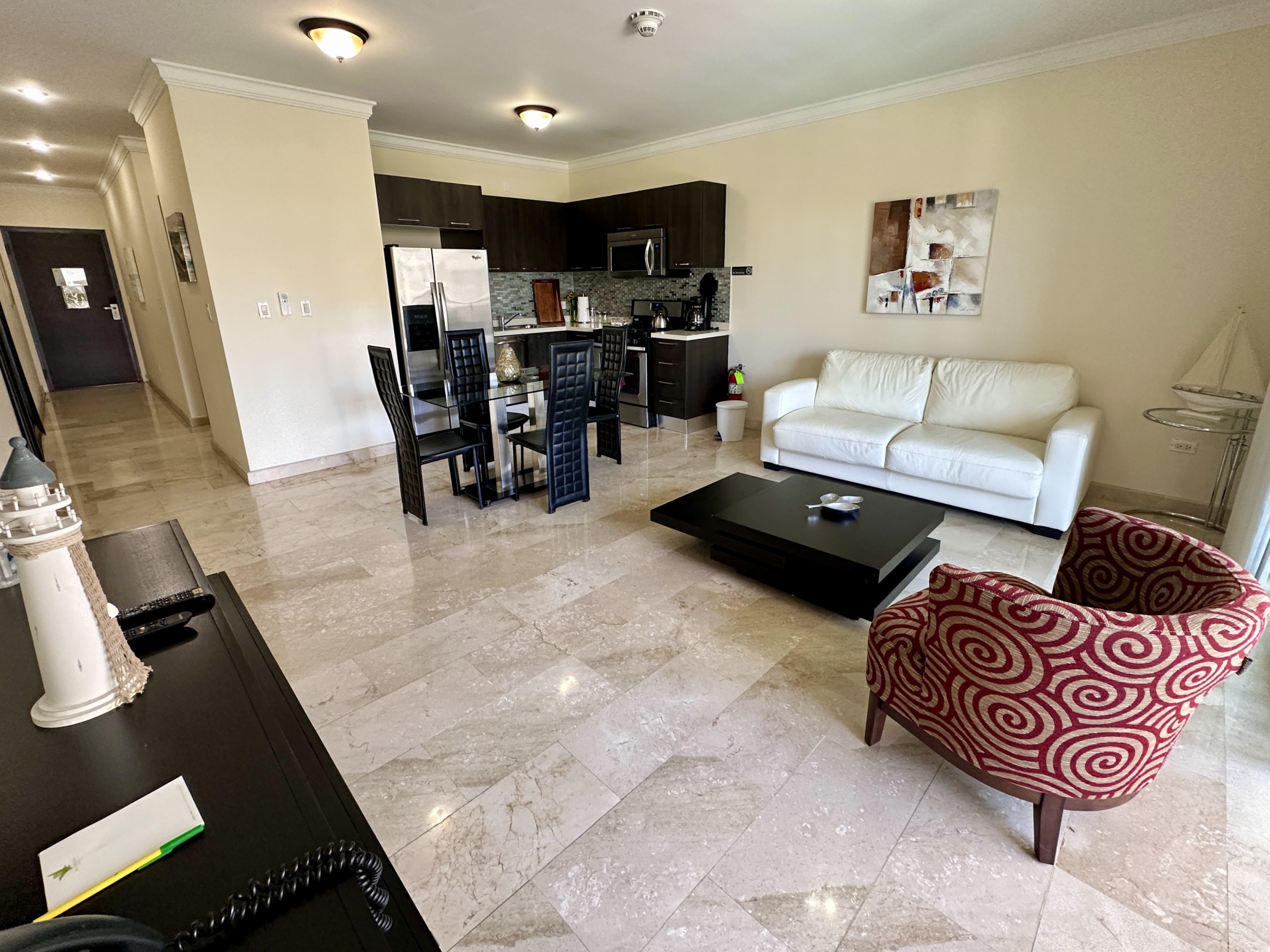 living, dining room, kitchen - PalmAruba Condo for rent - sale