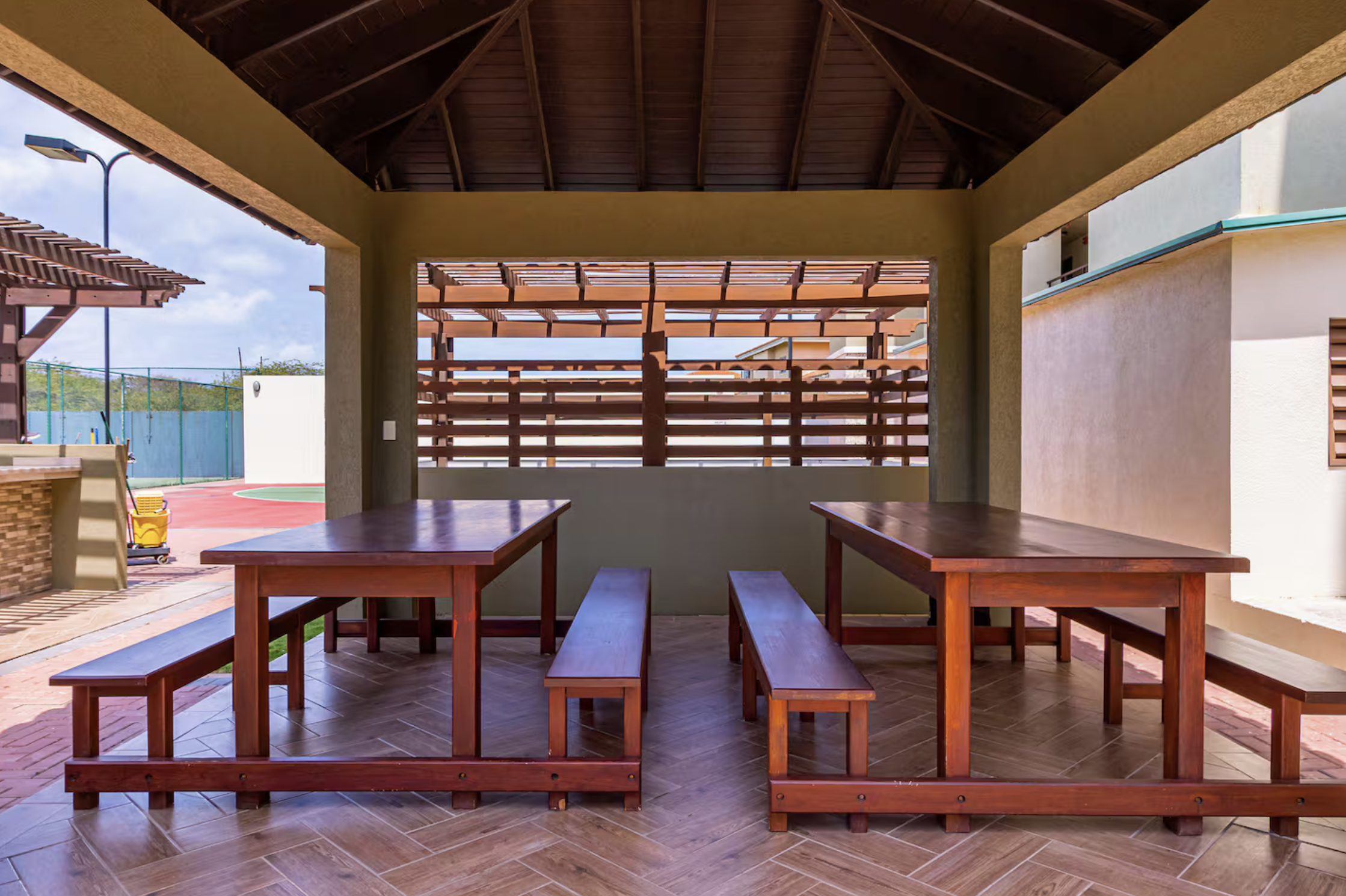 Bohio & Barbacoa place at Palm Aruba Condo 212